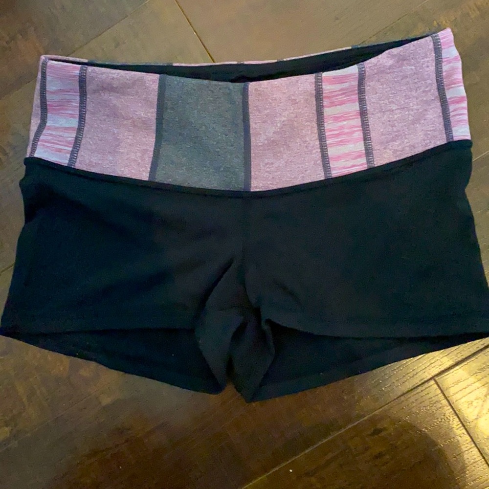 Lulu Lemon Shorts Size 6